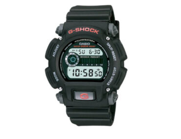 Relógio Casio G-SHOCK DW-9052-1VDR preto com mostrador digital e pulseira de borracha preta, vista frontal