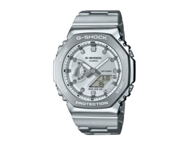Casio G-Shock GM-2110D-7A visão frontal