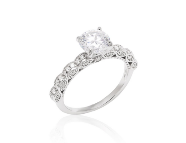 Foto do Anel Solitário Prata 925 com moissanite lapidação brilhante 7mm 1,48Ct D VVS1 original clássico para uso feminino noivado casamento.