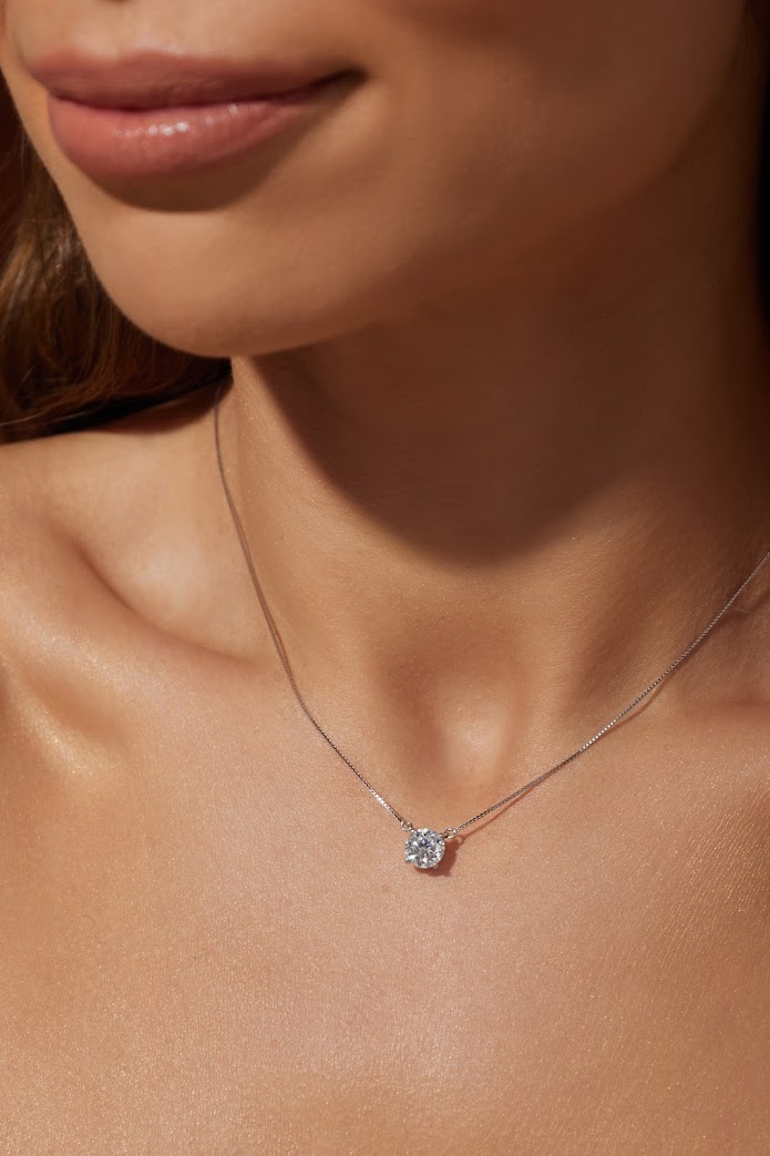 corrente-prata-moissanite_05560895_2 Foto do Colar Ponto de Luz Prata 925 com moissanite lapidação brilhante 7mm 1,3Ct D VVS1 original corrente 50cm para uso feminino elegante.