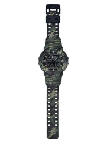 Relogio-casio-gshock-GA-700CM-3A_2 Foto do relógio Casio G-Shock GA-700CM-3A verde camuflado original com caixa grande em resina, botão frontal e pulseira com estampa militar para uso masculino esportivo.
