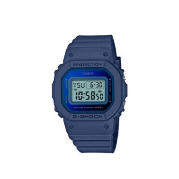 relogio-casio-gshock-GMD-S5600-2 Foto do relógio Casio G-Shock GMD-S5600-2 azul-marinho original com caixa compacta fosca, mostrador digital metalizado azul e fivela de aço para uso feminino no dia a dia.